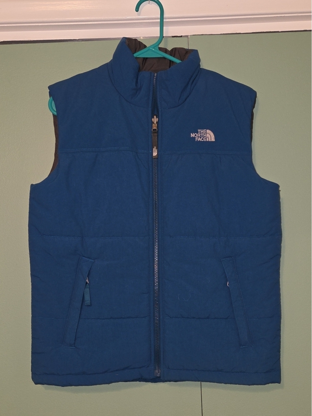 The North Face Aqua Blue Quilted Puffer Vest Size Large Boys 14/ 16